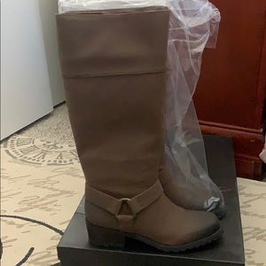 NWT JustFab brown  Landry boots size 7